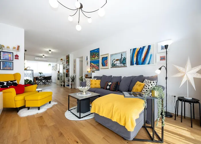 Sweet Cherry Apartment *